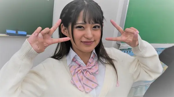 渚みつき 制服姿でミックスファイト挑戦